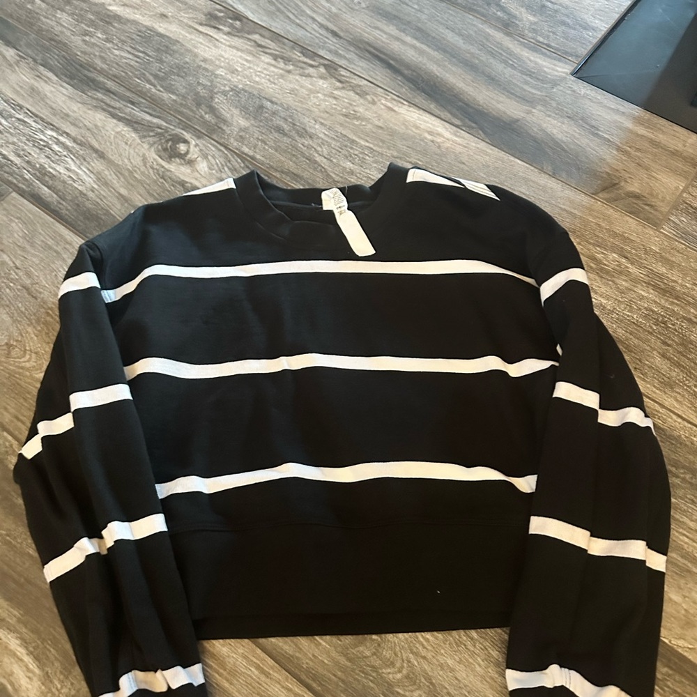 Lululemon Black and White Striped Sweatshirt